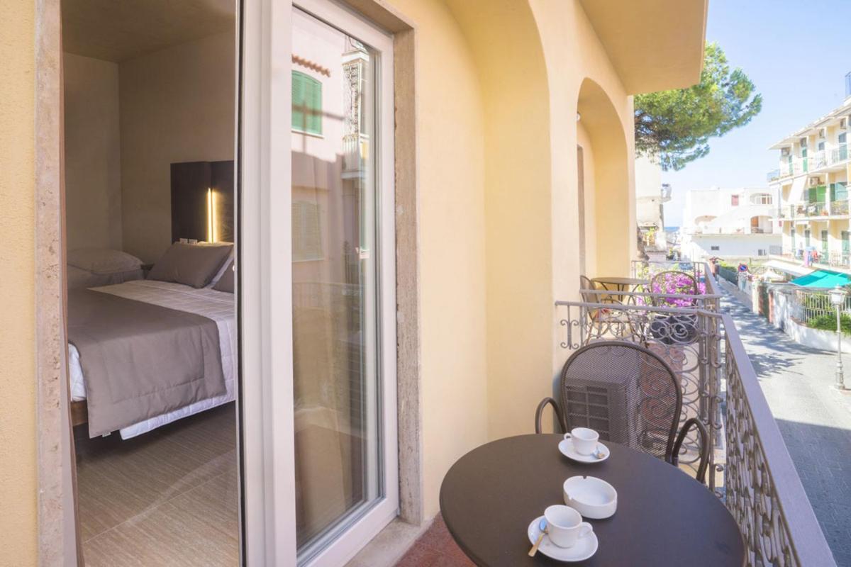 Casthotels Bristol Terme Ischia Exterior photo